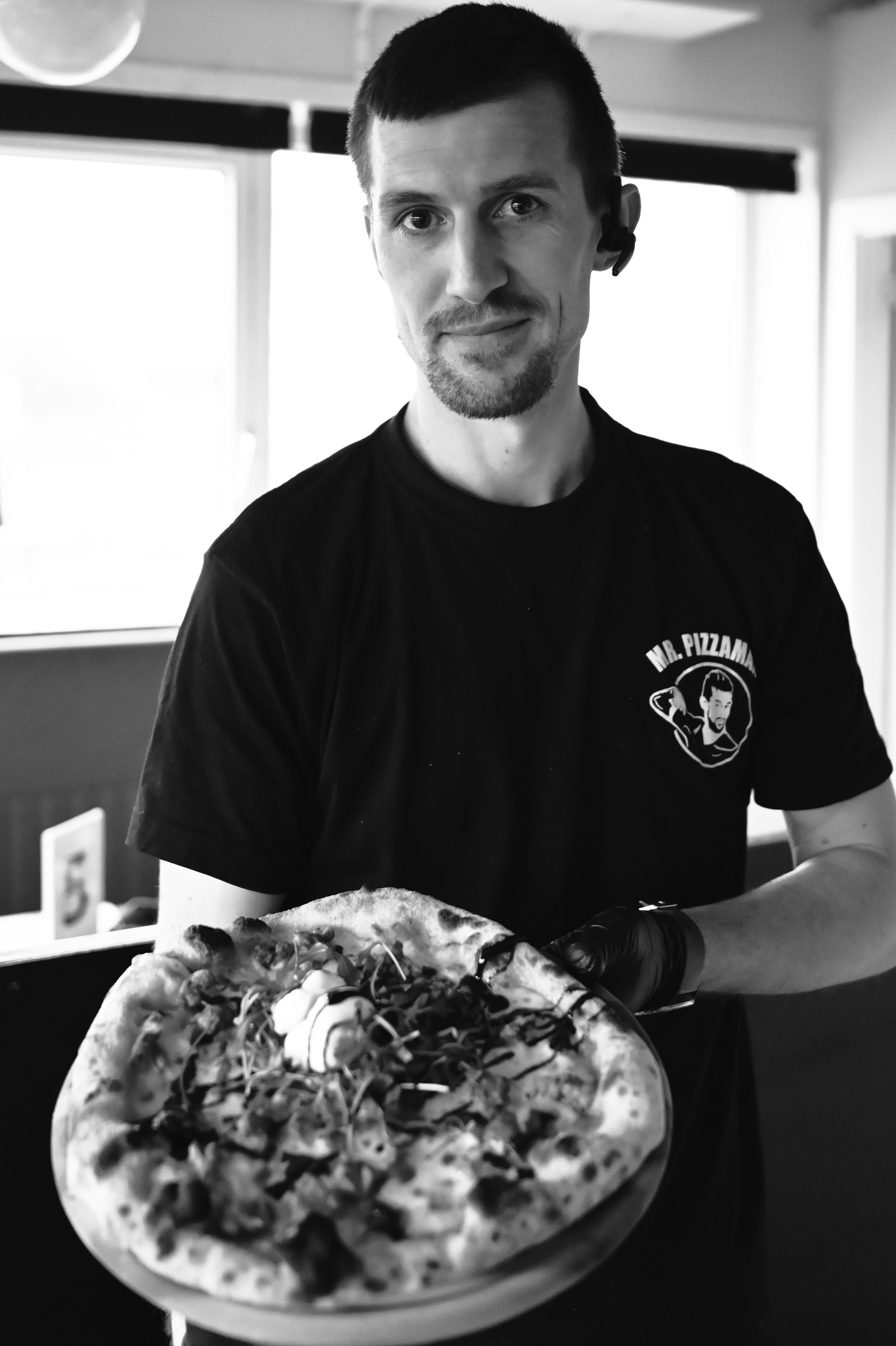 Vasile Balan Mr. Pizzaman bager napolitansk pizza